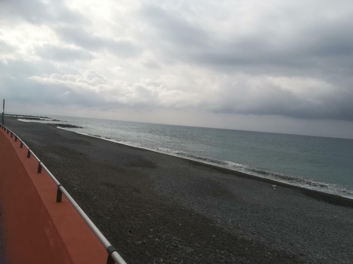 Le Case Del Sole Ventimiglia Exterior foto