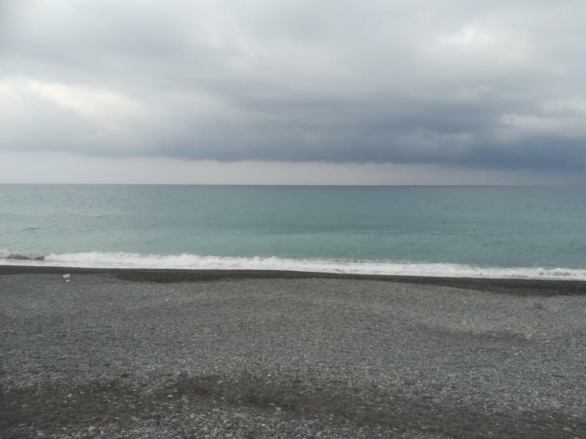 Le Case Del Sole Ventimiglia Exterior foto